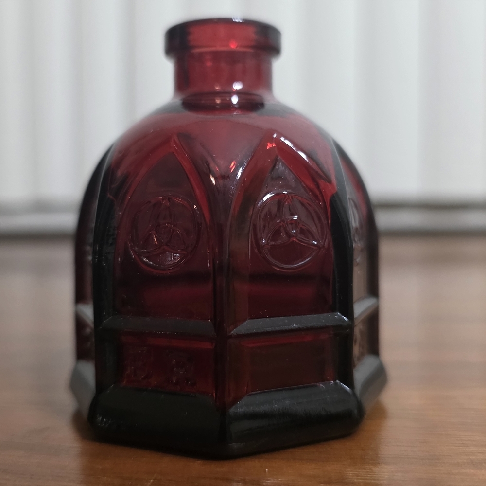 Vintage Wheaton Red Inkwell